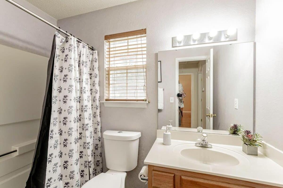 Aerie Oaks Cottage-5Min To Lake, 20Min To Columbia Lexington Exterior photo