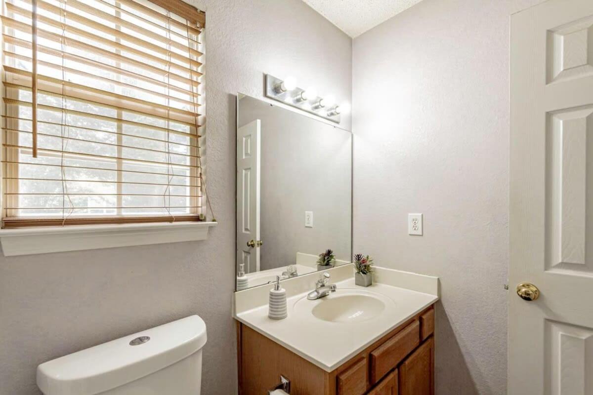 Aerie Oaks Cottage-5Min To Lake, 20Min To Columbia Lexington Exterior photo